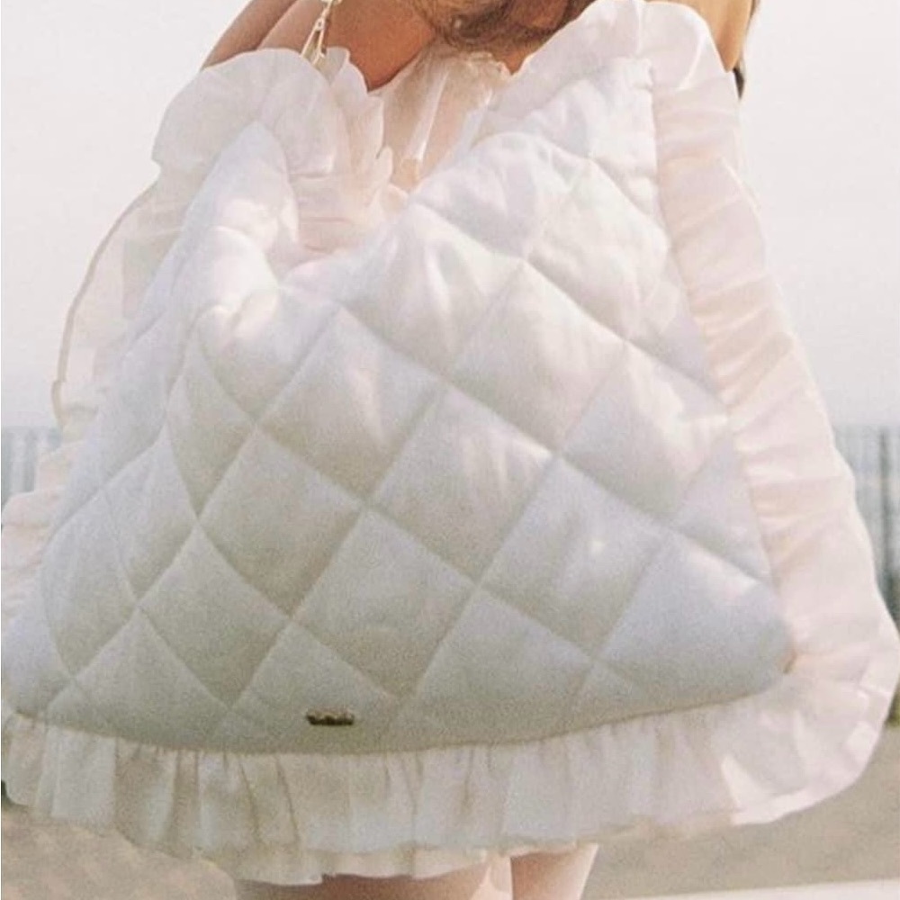 Selkie Vanilla Pillow Purse